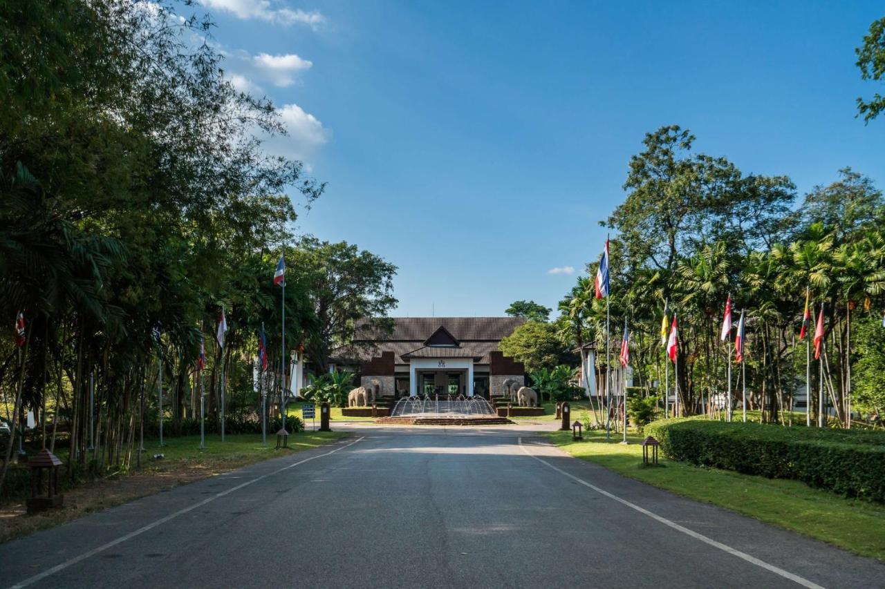 Tawa Ravadee Resort Prachinburi, A Member Of Worldhotels Distinctive Si Maha Phot Dış mekan fotoğraf
