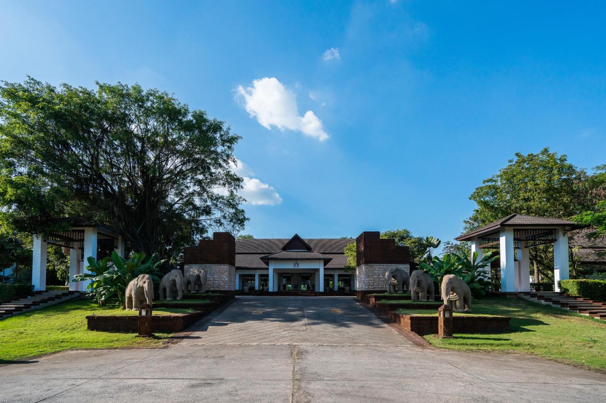 Tawa Ravadee Resort Prachinburi, A Member Of Worldhotels Distinctive Si Maha Phot Dış mekan fotoğraf