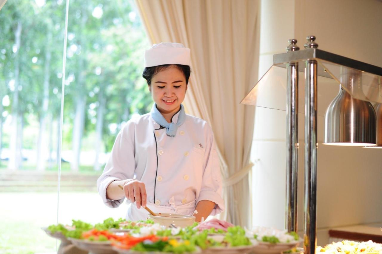 Tawa Ravadee Resort Prachinburi, A Member Of Worldhotels Distinctive Si Maha Phot Dış mekan fotoğraf